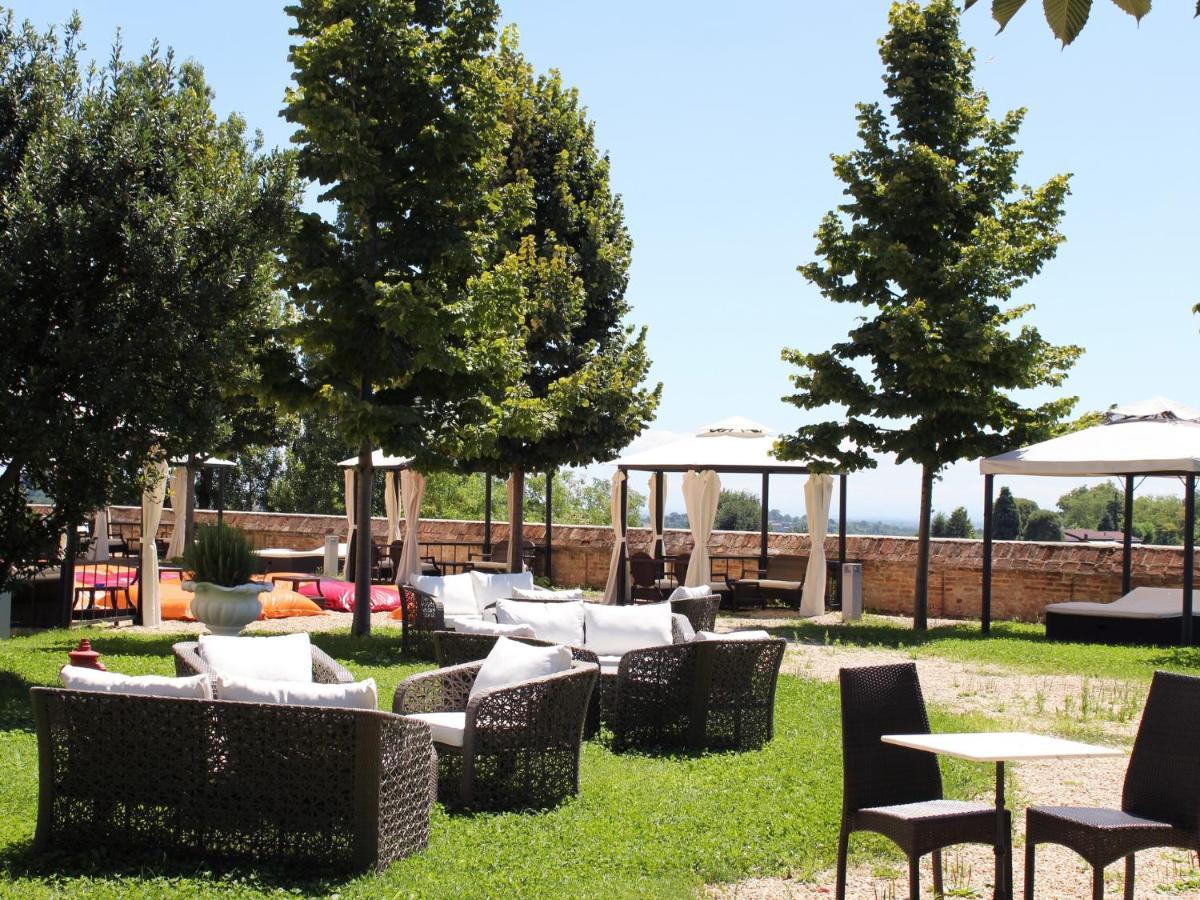 Montaldo Castle & Resort Montaldo Torinese Luaran gambar